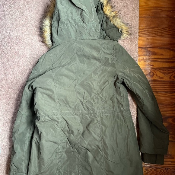 ANA Winter Coat - Picture 2 of 3